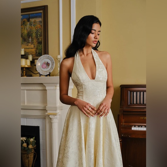 Commense Vintage Halter Lace-Up Back Dress - Picture 6 of 16